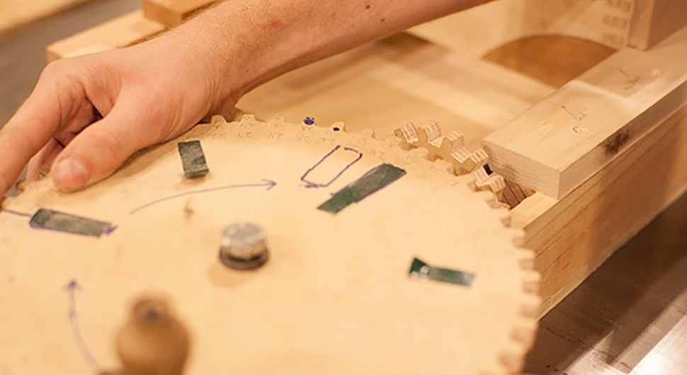 Close up a Jesse's box joint jig